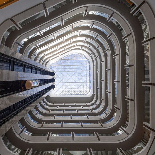 Dusit Le Palais Tu Hoa Hotel	 / Baumschlager Eberle Architekten - Image 9 of 15