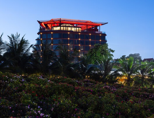 Dusit Le Palais Tu Hoa Hotel	 / Baumschlager Eberle Architekten - Exterior Photography