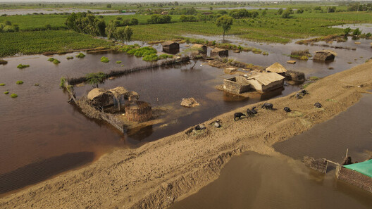 Building Light in a Flood Zone: Architecture for Seasonal Inundation Building Light in a Flood Zone: Architecture for Seasonal Inundation - Image 10 of 11