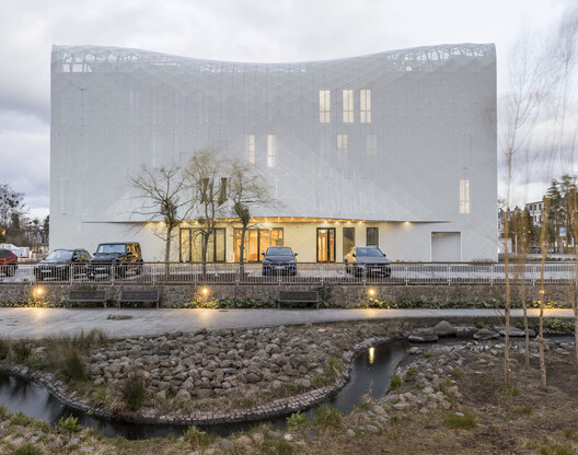 Wave 4 & 5 - ECR Health Care Complex / FAAB - Exterior Photography