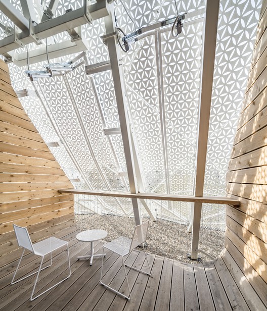 Wave 4 & 5 - ECR Health Care Complex / FAAB - Interior Photography, Wood
