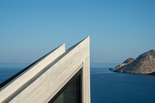 Toward the Sun Summerhouse / Tassos Biris - Sofia Tsiraki & Associate Architects - Exterior Photography, Concrete