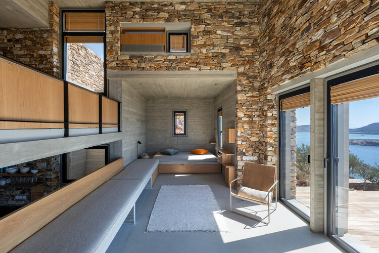 避暑小屋 / Tassos Biris - Sofia Tsiraki & Associate Architects - 室内图, 起居室