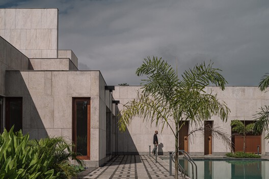 PBR House / Studio Saransh - Exterior Photography