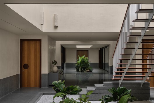 PBR House / Studio Saransh - Interior Photography