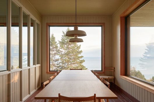 Le Grand Bercail House / L. McComber  - Interior Photography, Dining room, Wood