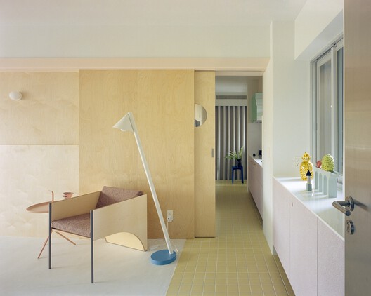 L’appartement Hu / OUJ L’appartement Hu / OUJ - Interior Photography, Kitchen, Wood, Lighting, Chair