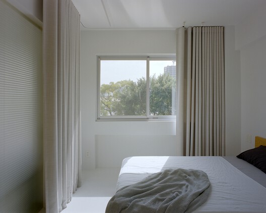 L’appartement Hu / OUJ L’appartement Hu / OUJ - Interior Photography, Bedroom, Bed