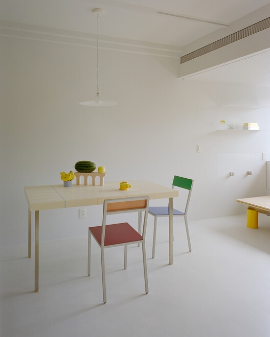 L’appartement Hu / OUJ L’appartement Hu / OUJ - Interior Photography, Dining room, Wood, Table, Chair