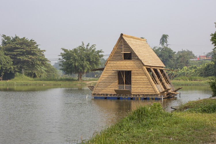 Off the Mainland: Floating Architecture Projects Redefining the Built Environment  - Image 3 of 28