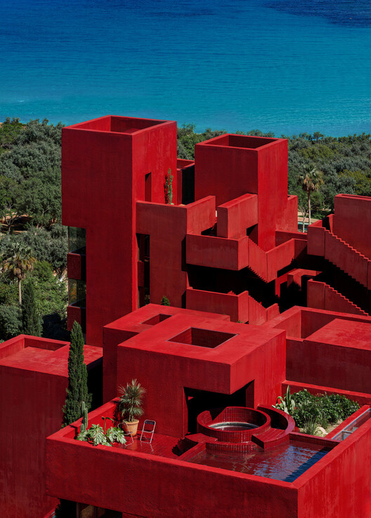 Imported Futures: Global Architecture Shaping Albania’s Urban Transformation - Image 5 of 31