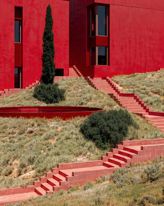 Imported Futures: Global Architecture Shaping Albania’s Urban Transformation - Image 26 of 31