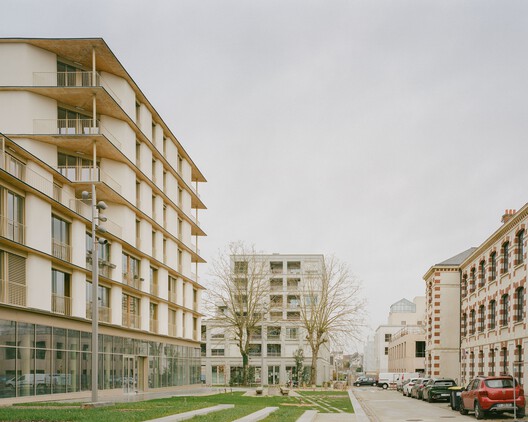 81 Housing Units / Ramdam Architectes + palast - Exterior Photography, Facade