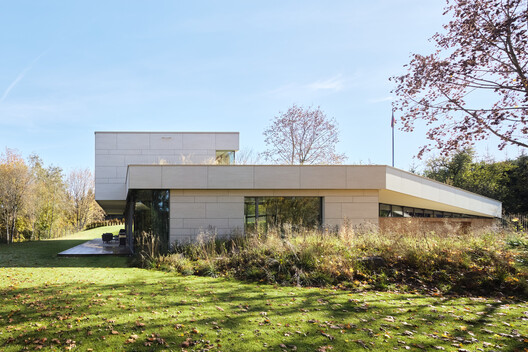 The Green Courtyard House - Image 3 of 33