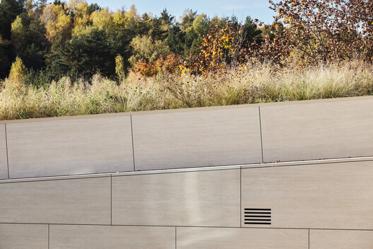 The Green Courtyard House - Image 18 of 33