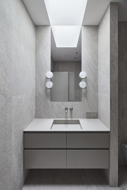 The Green Courtyard House - Interior Photography, Bathroom, Sink, Concrete, Countertop