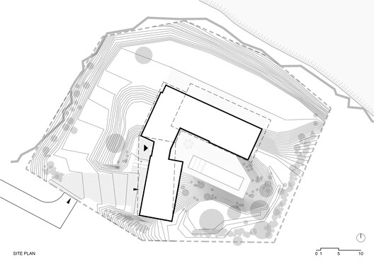 The Green Courtyard House - Image 29 of 33