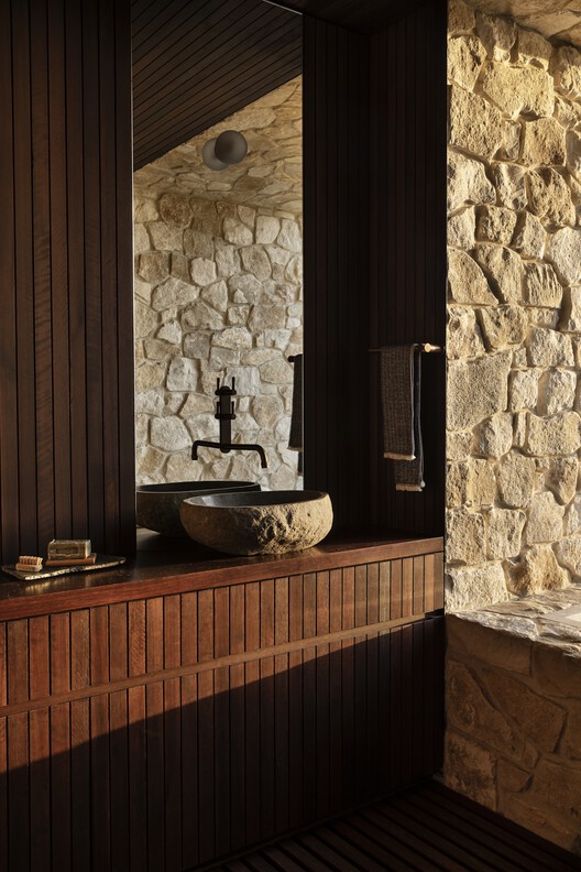 Waiheke House / Cheshire Architects Waiheke House / Cheshire Architects - Interior Photography, Bathroom, Wood, Lighting, Sink