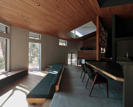 YMK House / Takeshi Hirobe Architects YMK House / Takeshi Hirobe Architects - Interior Photography, Wood, Lighting, Beam, Chair