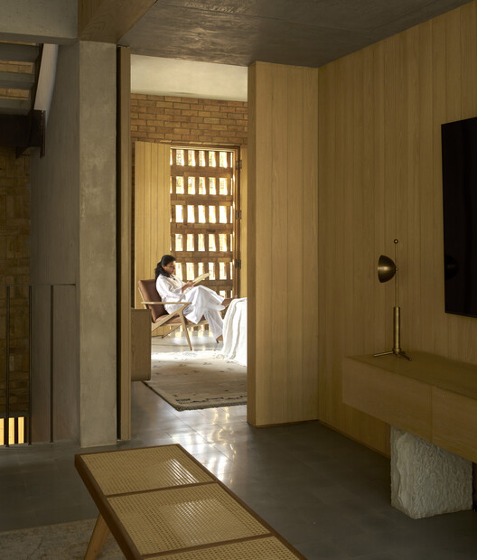 The Brick House / Studio VDGA The Brick House / Studio VDGA - Image 22 of 33