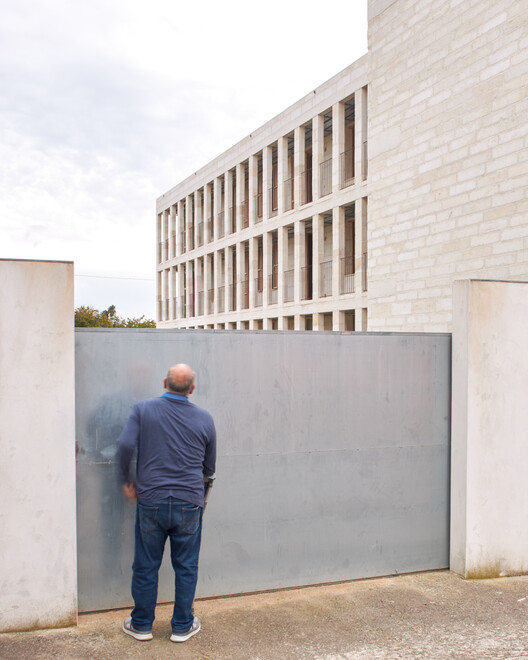 Ten Social Housing Units in Santa Margalida, Mallorca / Javier Gavín + Siddartha Rodrigo + Juan Moreno + DATAAE - Exterior Photography, Concrete