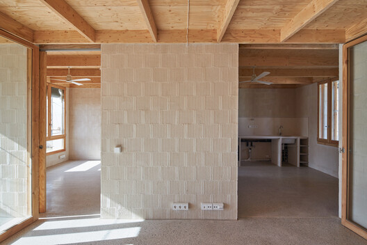 Ten Social Housing Units in Santa Margalida, Mallorca / Javier Gavín + Siddartha Rodrigo + Juan Moreno + DATAAE - Image 2 of 20