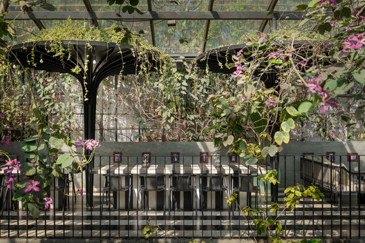 Sunrise Garden Restaurant / M9 Design Studio Sunrise Garden Restaurant / M9 Design Studio - Image 11 of 23