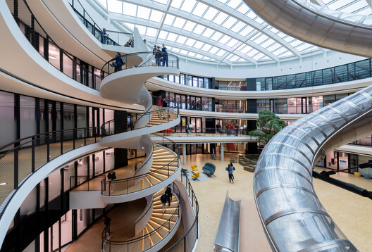 Philo Science Center at Institut Le Rosey / Bernard Tschumi Architects - Image 3 of 15