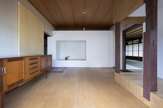 Old Folk House in Iwakura / td-Atelier Old Folk House in Iwakura / td-Atelier - Interior Photography, Wood, Lighting, Glass