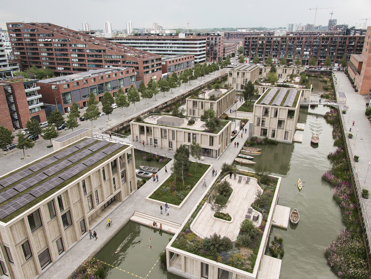 No Solid Ground: Three Approaches to Building Below Sea Level in Rotterdam - Image 60 of 70
