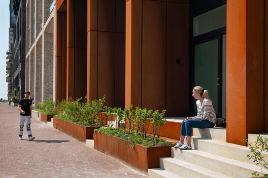 No Solid Ground: Three Approaches to Building Below Sea Level in Rotterdam No Solid Ground: Three Approaches to Building Below Sea Level in Rotterdam - Image 32 of 70