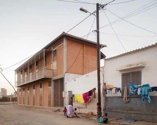 Elevating Earth: Reviving and Advancing an Indigenous Building Material Elevating Earth: Reviving and Advancing an Indigenous Building Material - Image 11 of 16