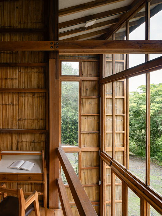 Contemporary Ecuadorian Architecture: Connecting Materials, Environment, and Culture Contemporary Ecuadorian Architecture: Connecting Materials, Environment, and Culture - Image 21 of 25