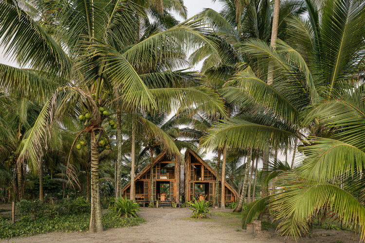 Contemporary Ecuadorian Architecture: Connecting Materials, Environment, and Culture - Featured Image