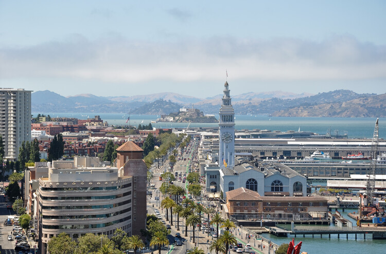 The Embarcadero Freeway: Elevated Infrastructure and Urban Regeneration in San Francisco - Featured Image