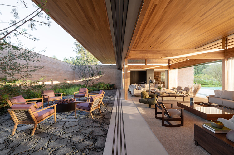 Residência CR / Lucas Takaoka - Mais Imagens