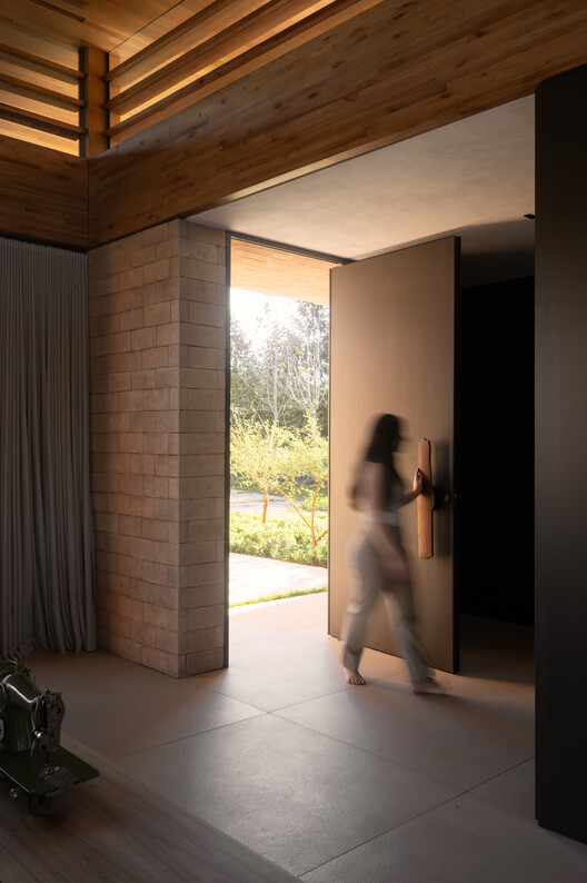 Residência CR / Lucas Takaoka - Fotografia de Interiores, Madeira