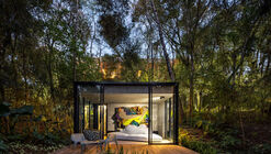 House 17-JB / Luiz Volpato Arquitetura