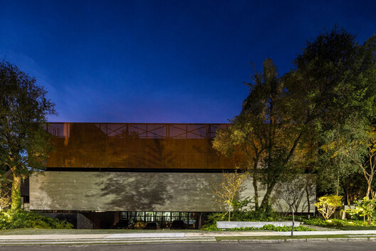 House 17-JB / Luiz Volpato Arquitetura - Exterior Photography