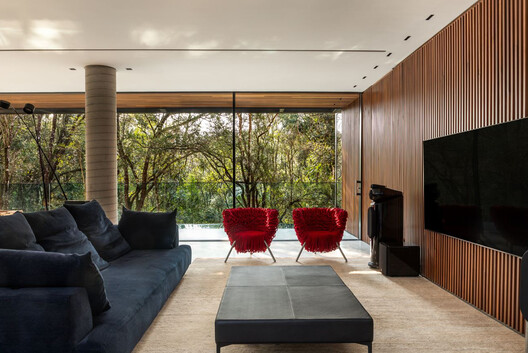 House 17-JB / Luiz Volpato Arquitetura - Interior Photography, Living Room, Sofa, Wood, Chair