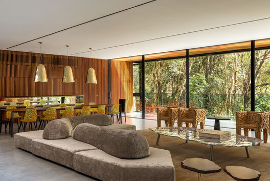 House 17-JB / Luiz Volpato Arquitetura - Interior Photography, Living Room, Wood, Sofa, Table, Lighting, Chair