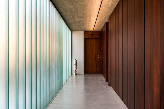 House 17-JB / Luiz Volpato Arquitetura - Interior Photography, Wood