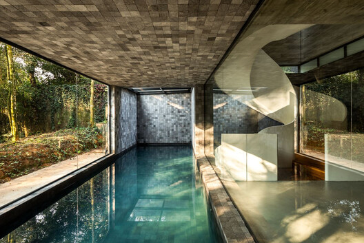 House 17-JB / Luiz Volpato Arquitetura - Image 17 of 38