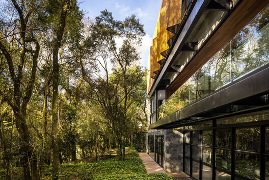 House 17-JB / Luiz Volpato Arquitetura - Image 18 of 38