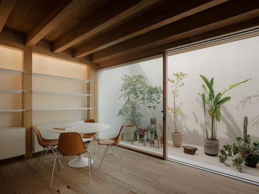 Tietê178 / Gabriel Kogan - Interior Photography, Wood, Chair