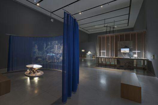 Choreographing Lagos: Dele Adeyemo on Dance, Cosmology, and Spatial Practices Choreographing Lagos: Dele Adeyemo on Dance, Cosmology, and Spatial Practices - Image 24 of 25