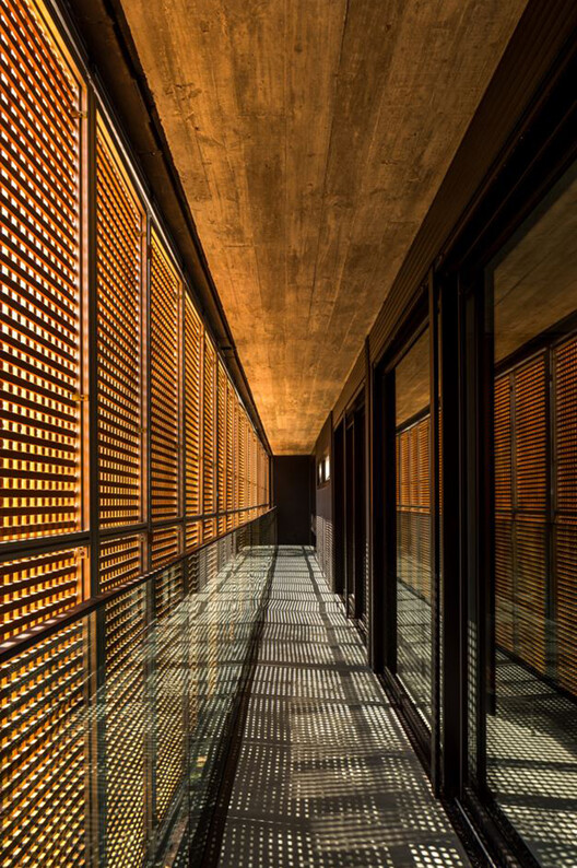 House 17-JB / Luiz Volpato Arquitetura - Image 7 of 38