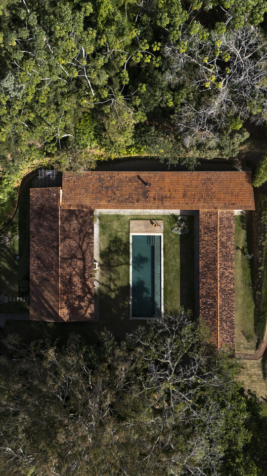 Itaipava Farm / Lucas Jimeno Dualde Itaipava Farm / Lucas Jimeno Dualde - Image 6 of 35