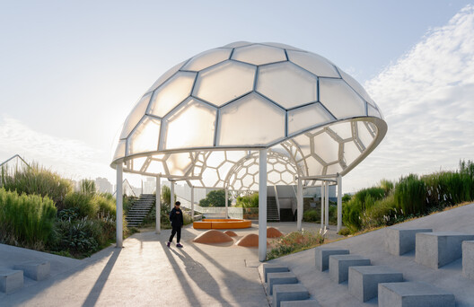 Renovation Design of Yongping Warehouses / Atelier cnS - Image 3 of 34