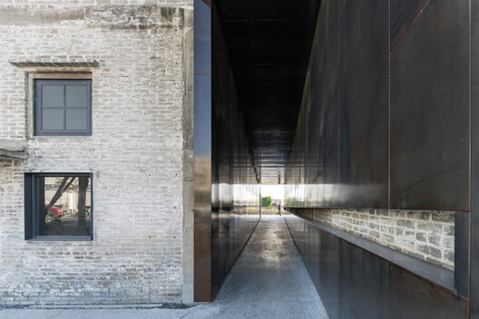 Renovation Design of Yongping Warehouses / Atelier cnS - Interior Photography, Concrete